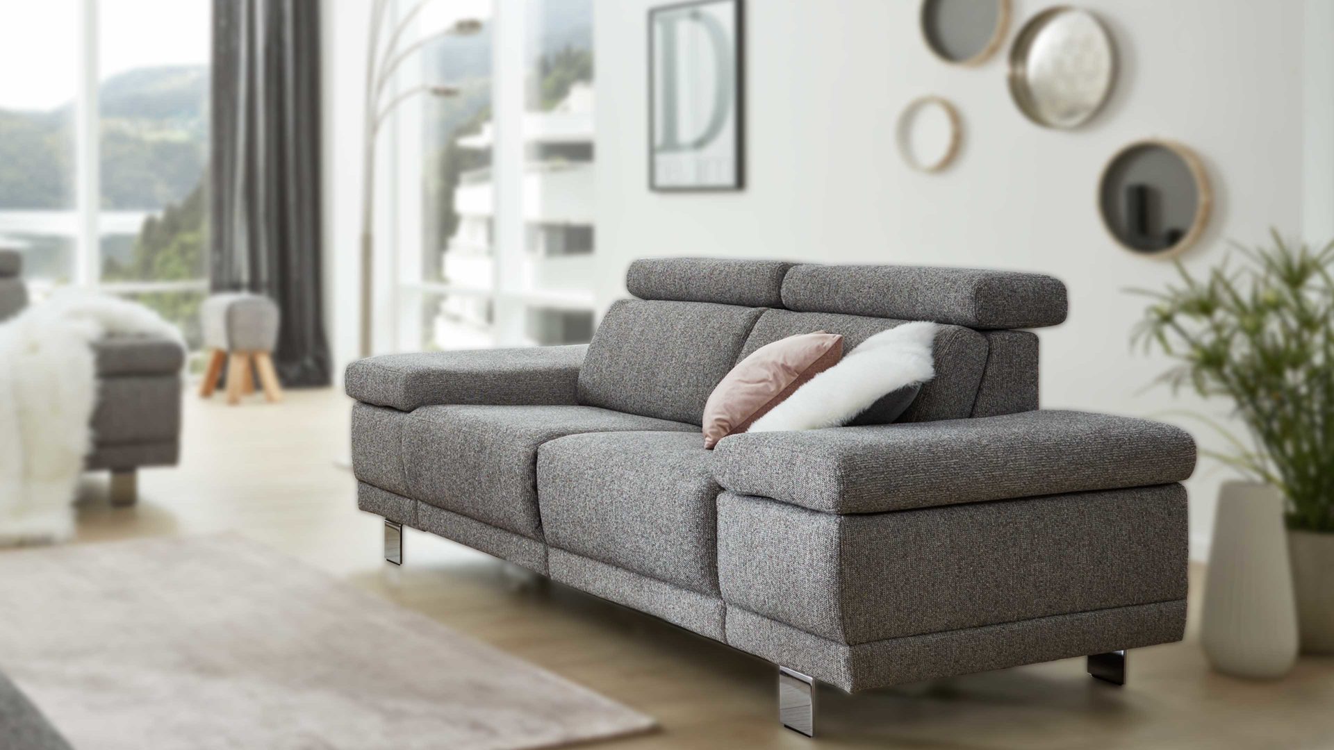 Dreisitzer Interliving aus Stoff in Grau Interliving Sofa Serie 4252 – Dreisitzer 12202 stahlfarbener Bezug Sneak 149 & Metallfüße – Länge ca. 250 cm