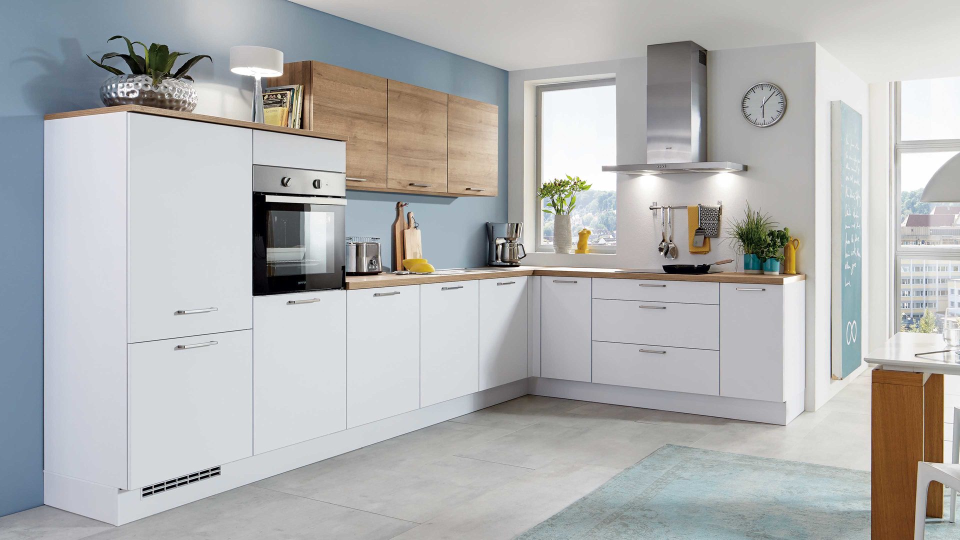 Einbauküche Nobilia® aus Holz in Holzfarben nobilia® Einbauküche Speed mit gorenje-Elektrogeräten Weiß & Eiche Havanna - Stellfläche ca. 365 x 247 cm