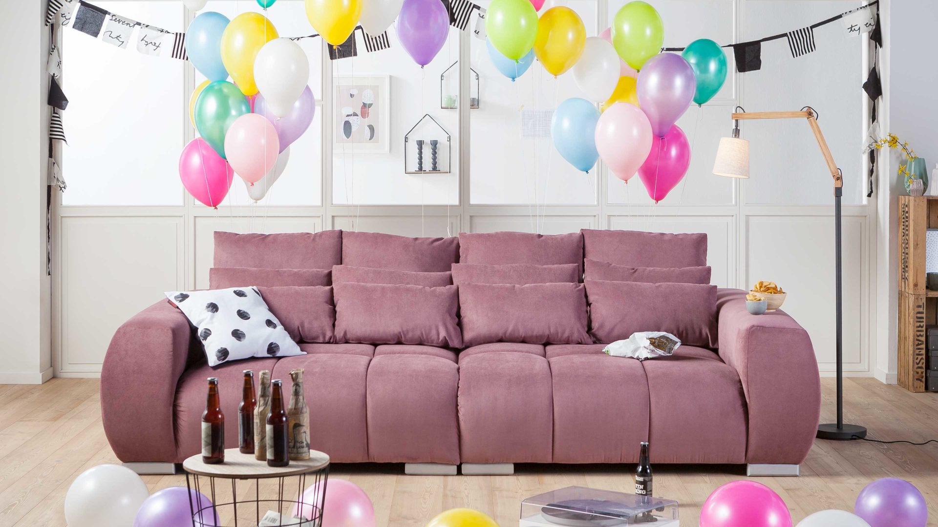 Bigsofa KAWOO® aus Stoff in Rosa KAWOO® Bigsofa Escape altrosafarbene Mikrofaser Sun 76 & silberfarbene Holzfüße – Länge ca. 276 cm