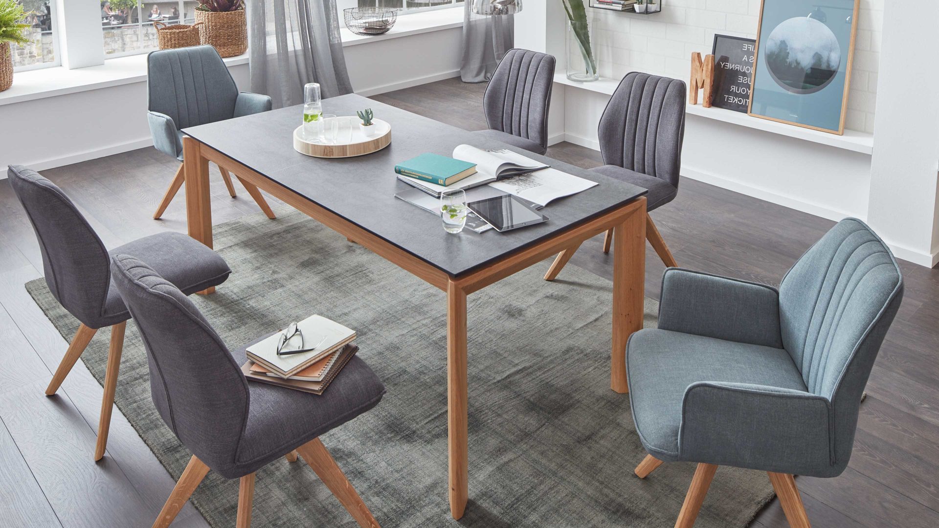 Auszugtisch Interliving aus Holz in Grau Interliving Esszimmer Serie 5102 – Auszugtisch granitfarbenes HPL & Wildeiche – ca. 140-240 x 90 cm