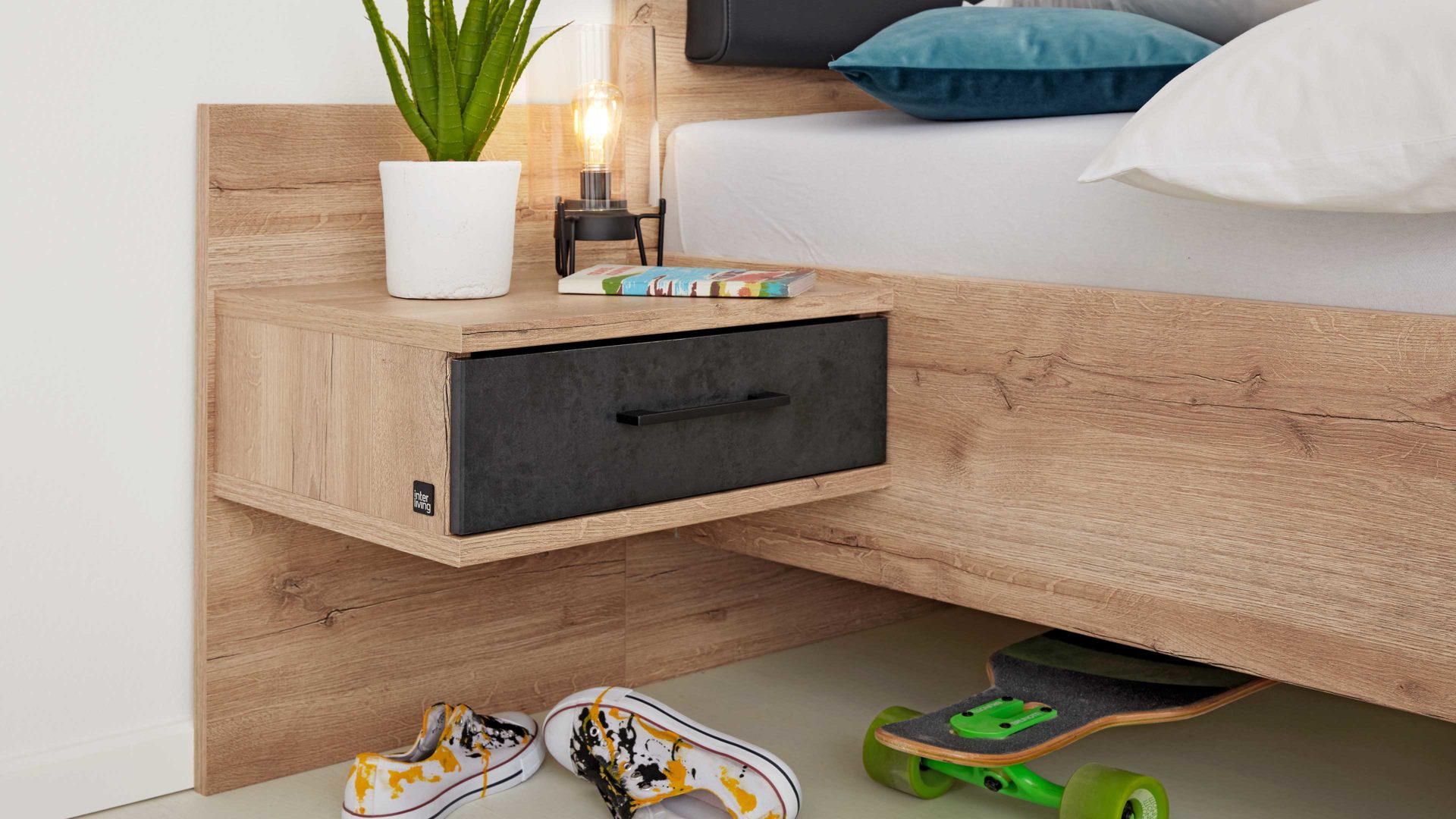 Jugendzimmer Interliving aus Holz in Anthrazit Interliving Jugendzimmer Serie 1701 - Hängekonsole Schiefer anthrazit & Riss-Eiche - Breite ca. 47 cm