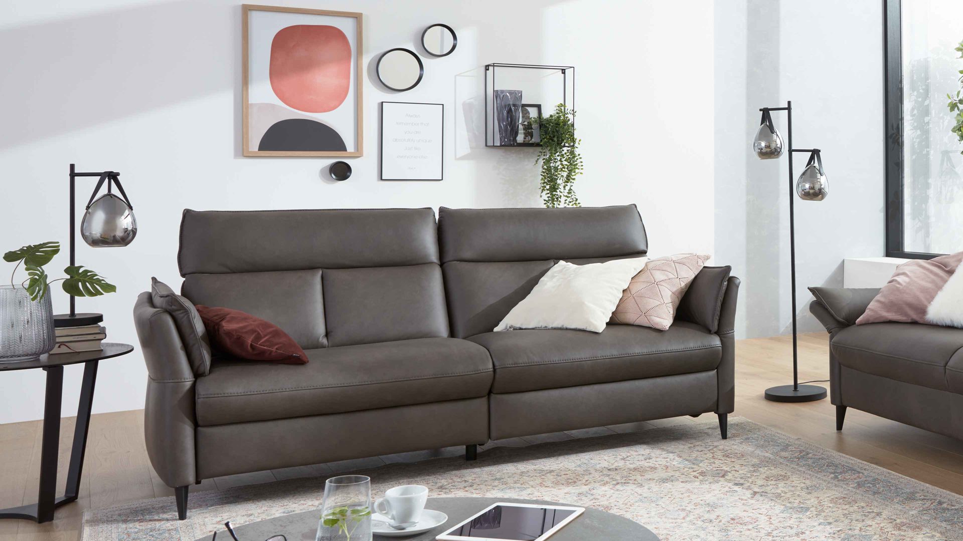 Dreisitzer Interliving aus Leder in Dunkelgrau Interliving Sofa Serie 4058 – Dreisitzer 3KV graues LongLife-Leder Cloudy - Länge ca. 220 cm