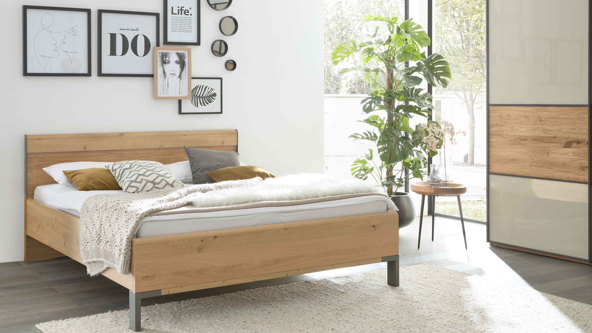 Bettgestell Interliving aus Holz in Holzfarben Interliving Schlafzimmer Serie 1027 – Bettgestell Eiche bianco - Liegefläche ca. 180 x 200 cm