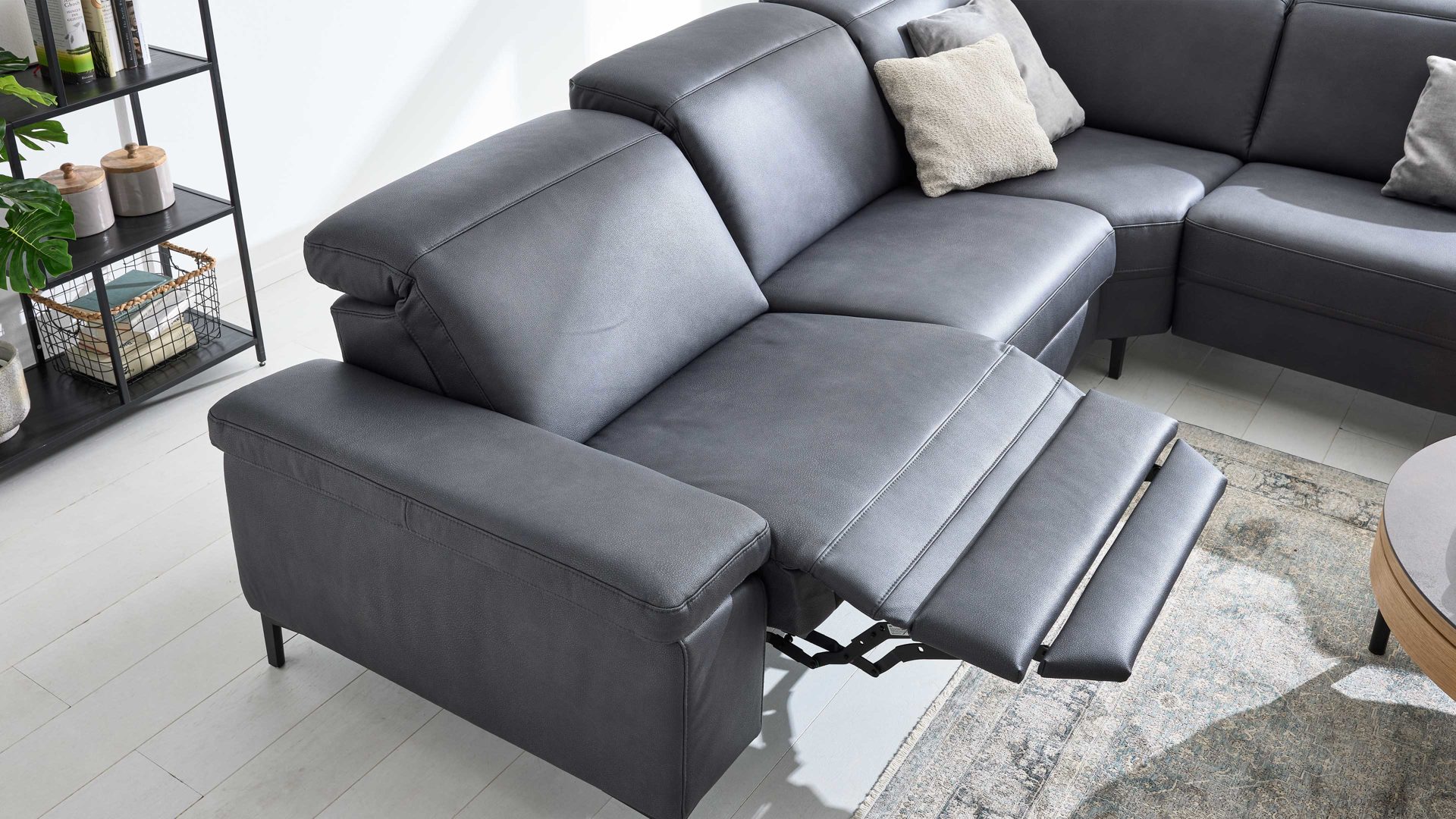 Funktion Interliving aus Metall in Transparent Interliving Sofa Serie 4064 - WallAway WAH1 manuelle Kopfteilverstellung