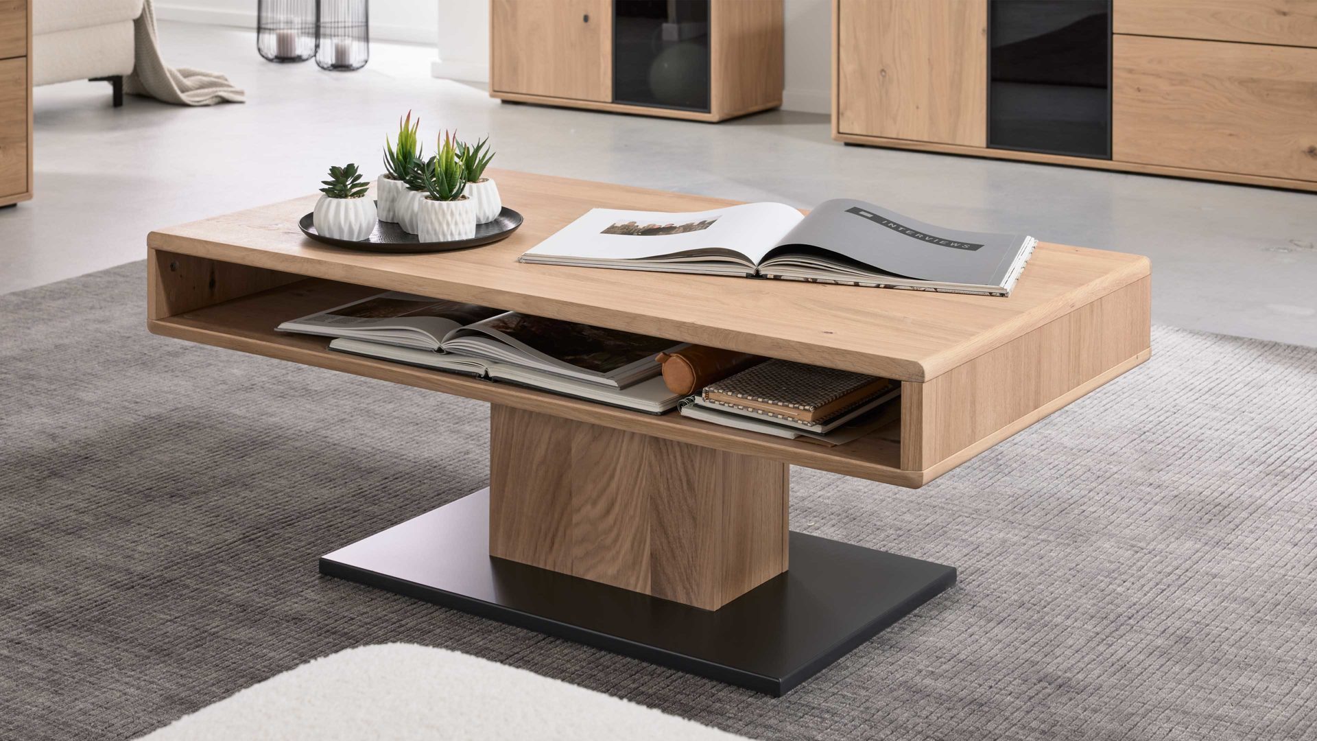 Couchtisch Interliving aus Holz in Holzfarben Interliving Wohnzimmer Serie 2024 - Couchtisch 65 Eiche - ca. 115 x 65 cm