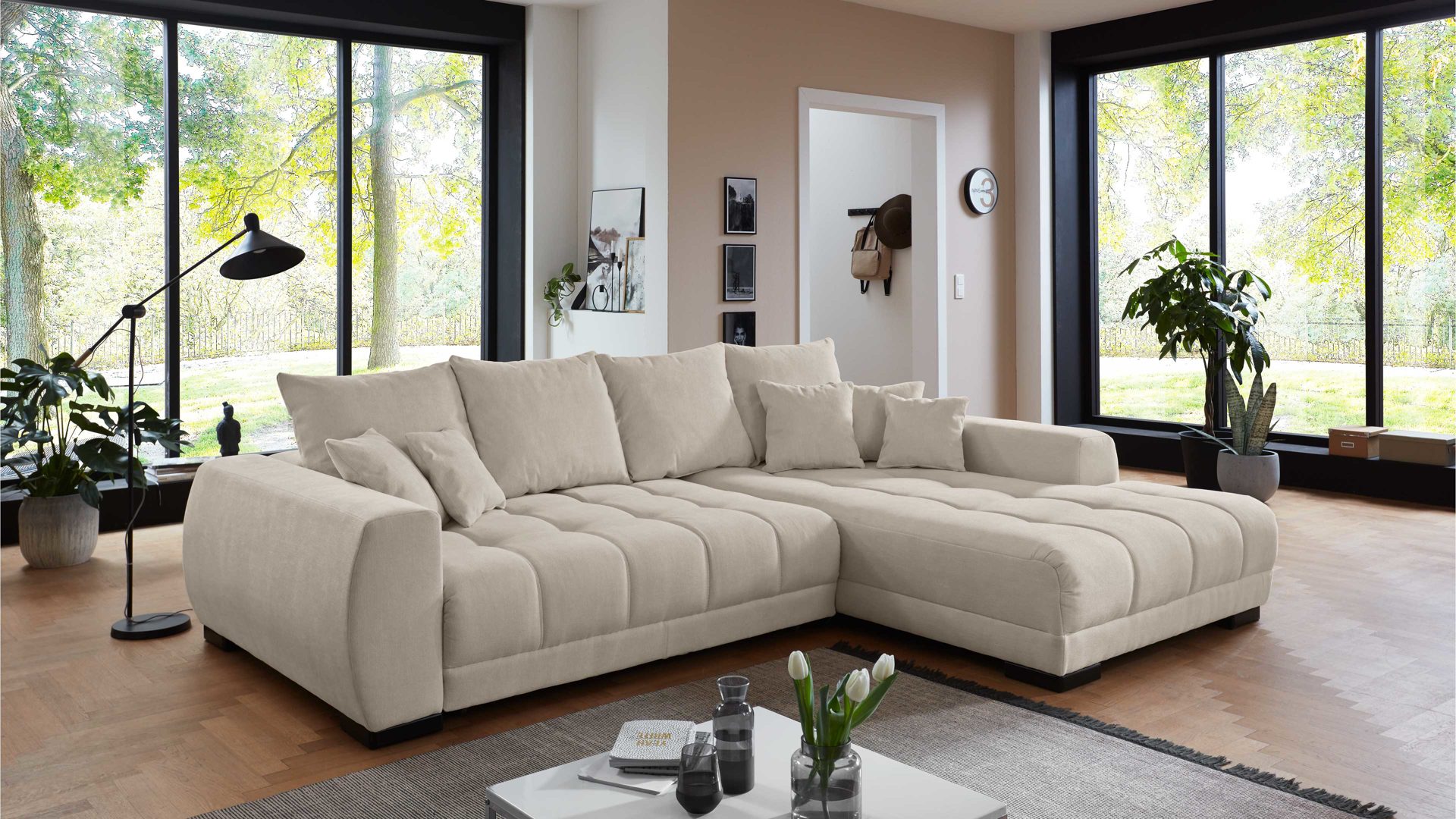 Ecksofa KAWOO aus Stoff in Beige KAWOO Eckcouch Mustang beige Mikrofaser Rosario 451 & schwarze Füße - Stellfläche ca. 300 x 225 cm