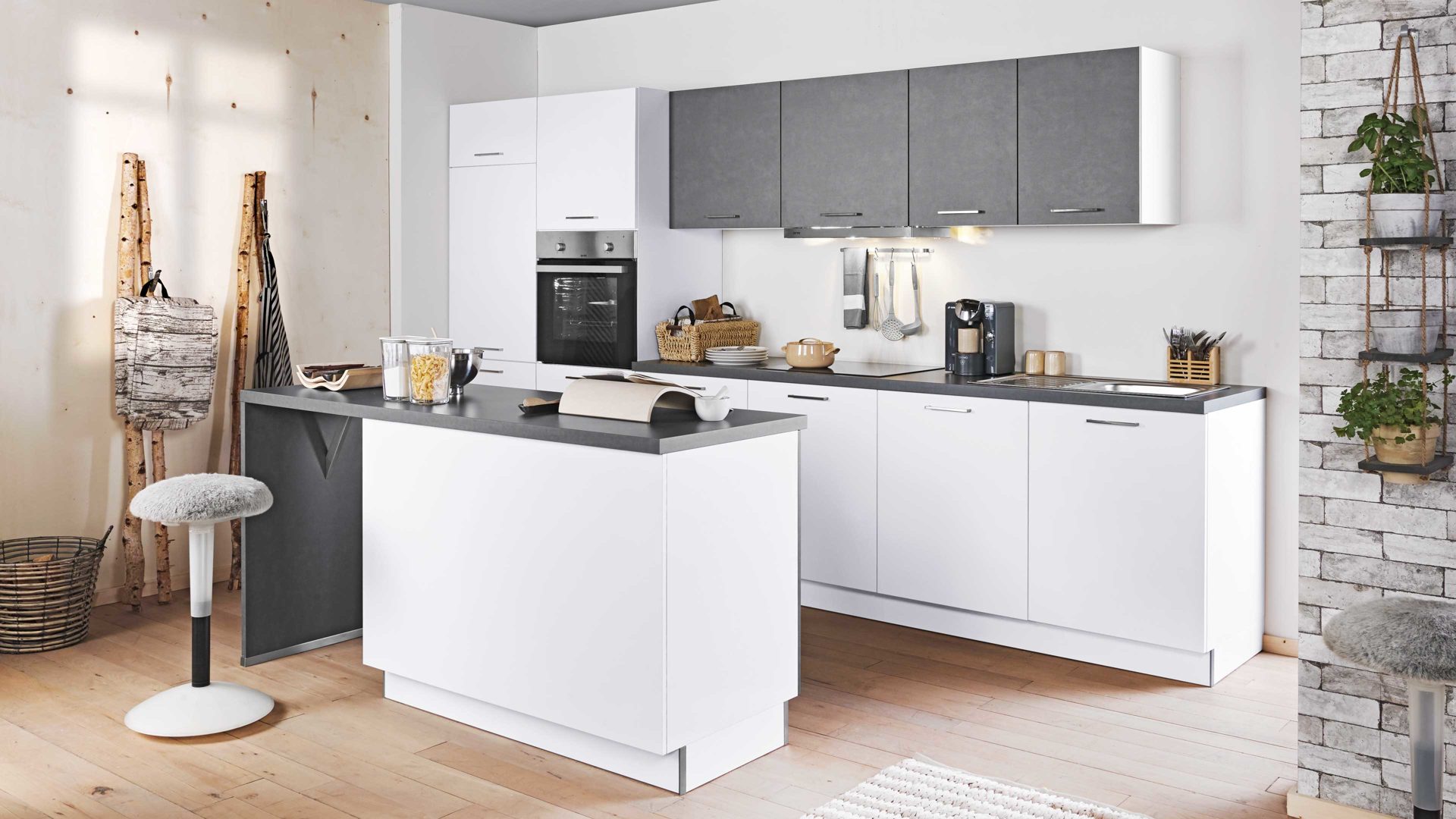 Einbauküche Express küchen aus Holz in Weiß EXPRESS KÜCHEN Einbauküche Clean mit IGNIS Einbaugeräten Mattweiß & Stahl Dunkel - zweizeilig
