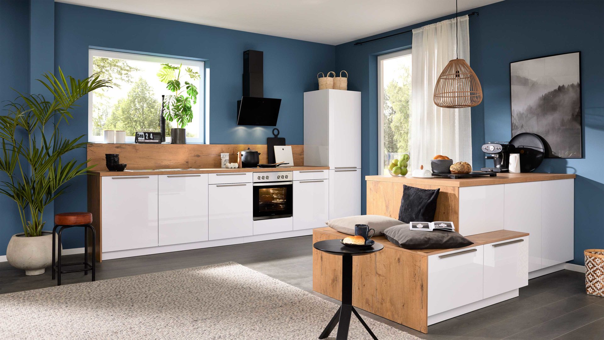 Einbauküche culineo aus Holz in Weiß Culineo Einbauküche Fresh mit privileg Einbaugeräten Schneeweiß & Astoria Eiche - zweizeilig