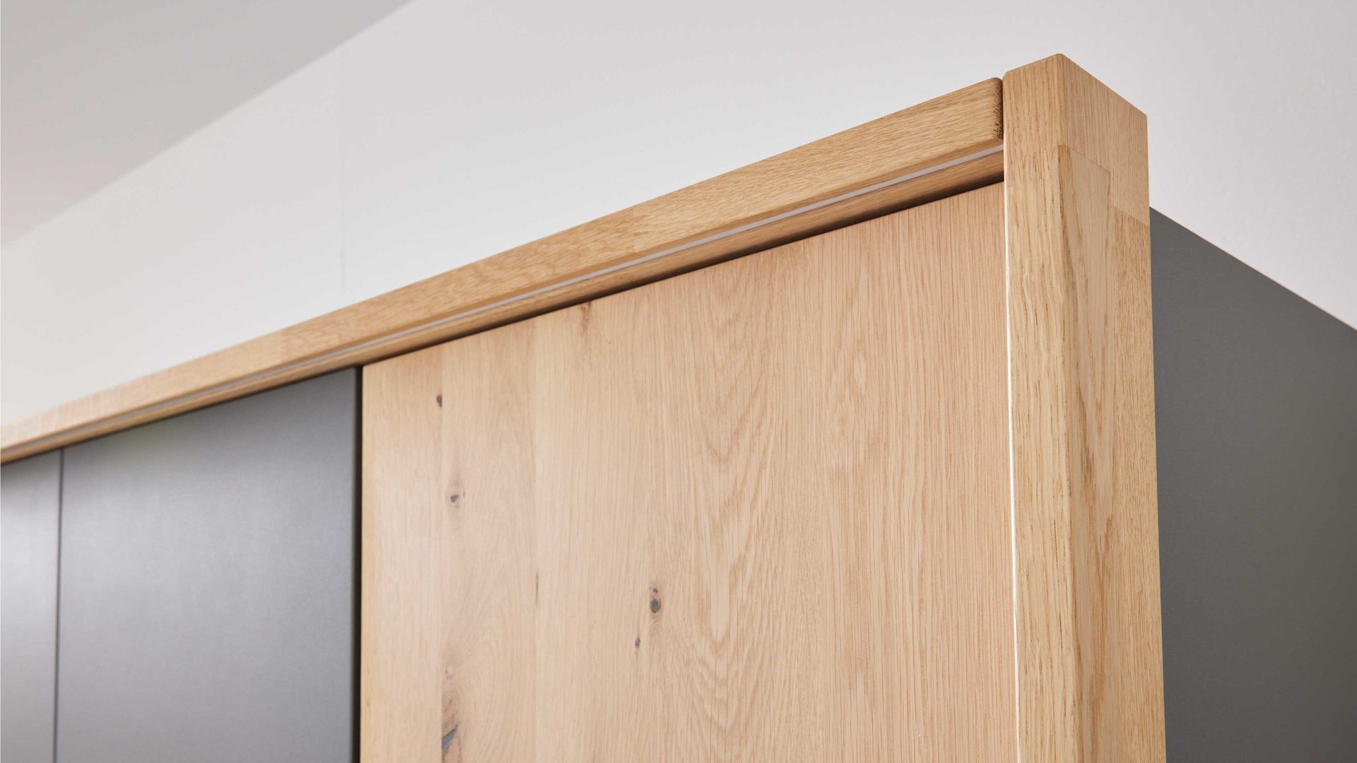 Passepartout Interliving aus Holz in Holzfarben Interliving Schlafzimmer Serie 1029 – Passepartout Breite ca. 253 cm