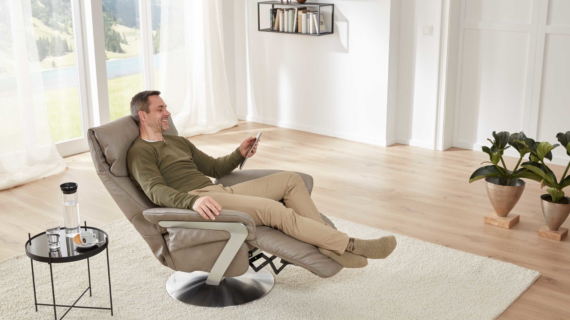 Relaxsessel comfortmaster besser sitzen, liegen, leben aus Leder in Grau Comfortmaster 7424 - Relaxsessel 52N titanfarbenes LongLife-Leder Rustika & Edelstahl