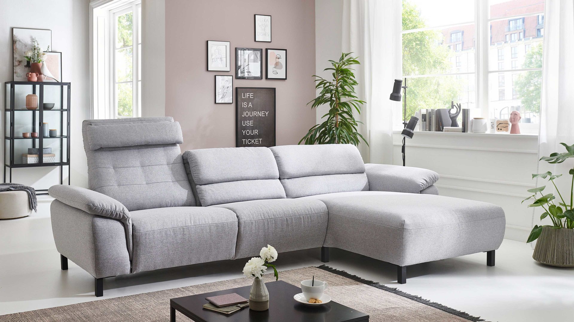 Ecksofa COMFORT SMART aus Stoff in Grau COMFORT SMART Roma - Ecksofa mit Funktionen steinfarbenes Flachgewebe Picasso & Metallfüße - Stellfläche ca. 303 x 170 cm