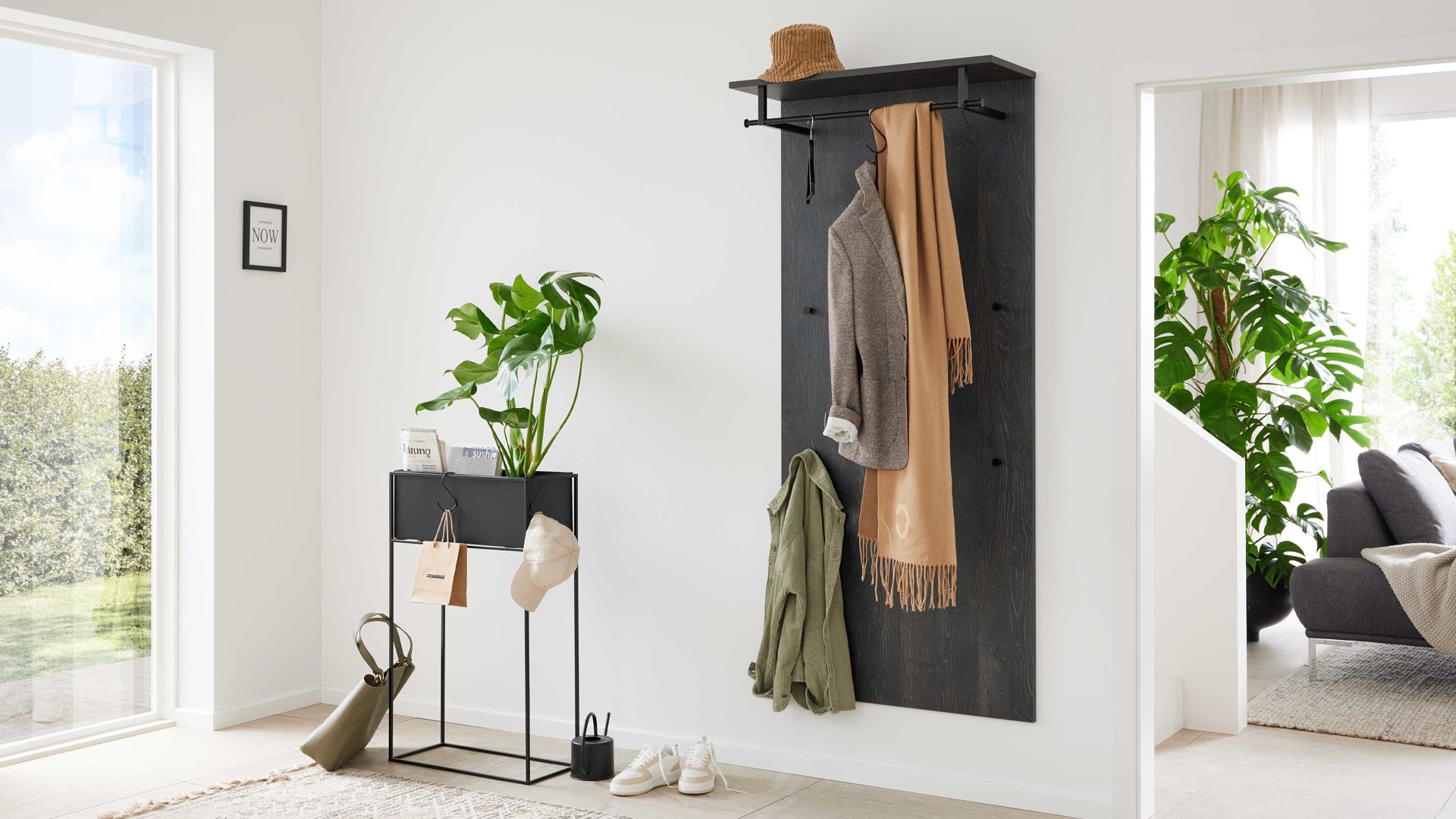 Wandgarderobe Interliving aus Holz in Schwarz Interliving Garderobe Serie 6012 - Wandgarderobe Räuchereiche - ca. 80 x 180 cm