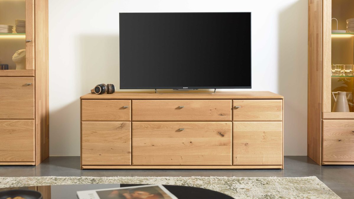 Lowboard Interliving aus Holz in Holzfarben Interliving Wohnzimmer Serie 2028 - Lowboard Wildeiche - zwei Türen, zwei Schubladen, Breite ca. 162 cm