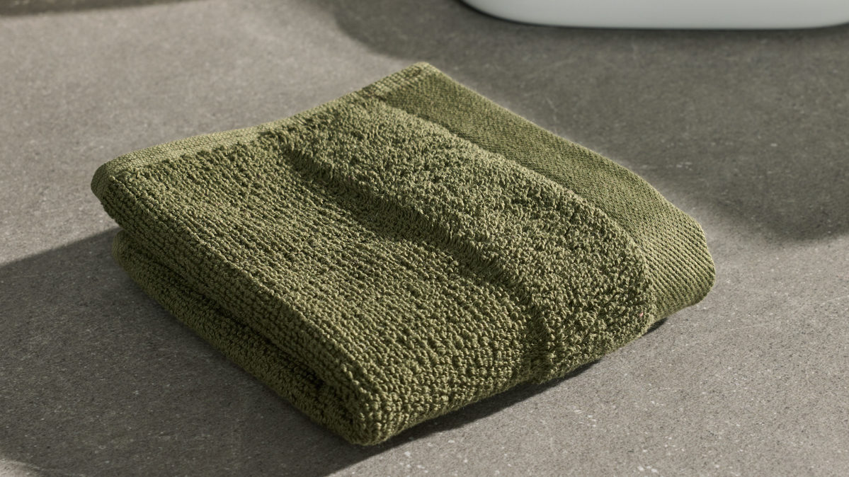 Gästehandtuch Interliving aus Naturfaser in Dunkelgrün Interliving Handtuch Serie 9108 - Gästehandtuch olivgrüne Baumwolle  - ca. 30 x 50 cm