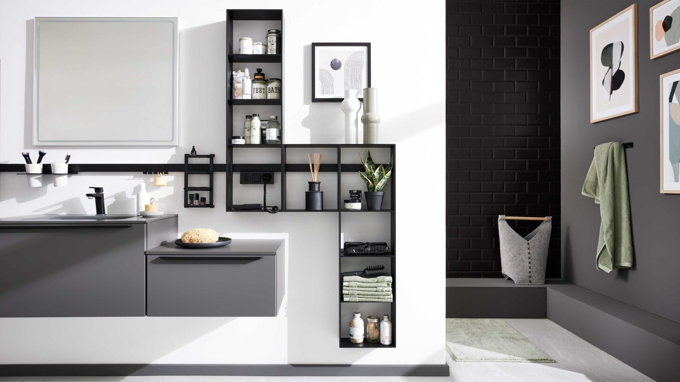 Möbelbeleuchtung Interliving aus Metall in Schwarz Interliving Bad Serie 7317 – Zubehör-Set Sign Emotion mattschwarzes Metall & LED-Beleuchtung