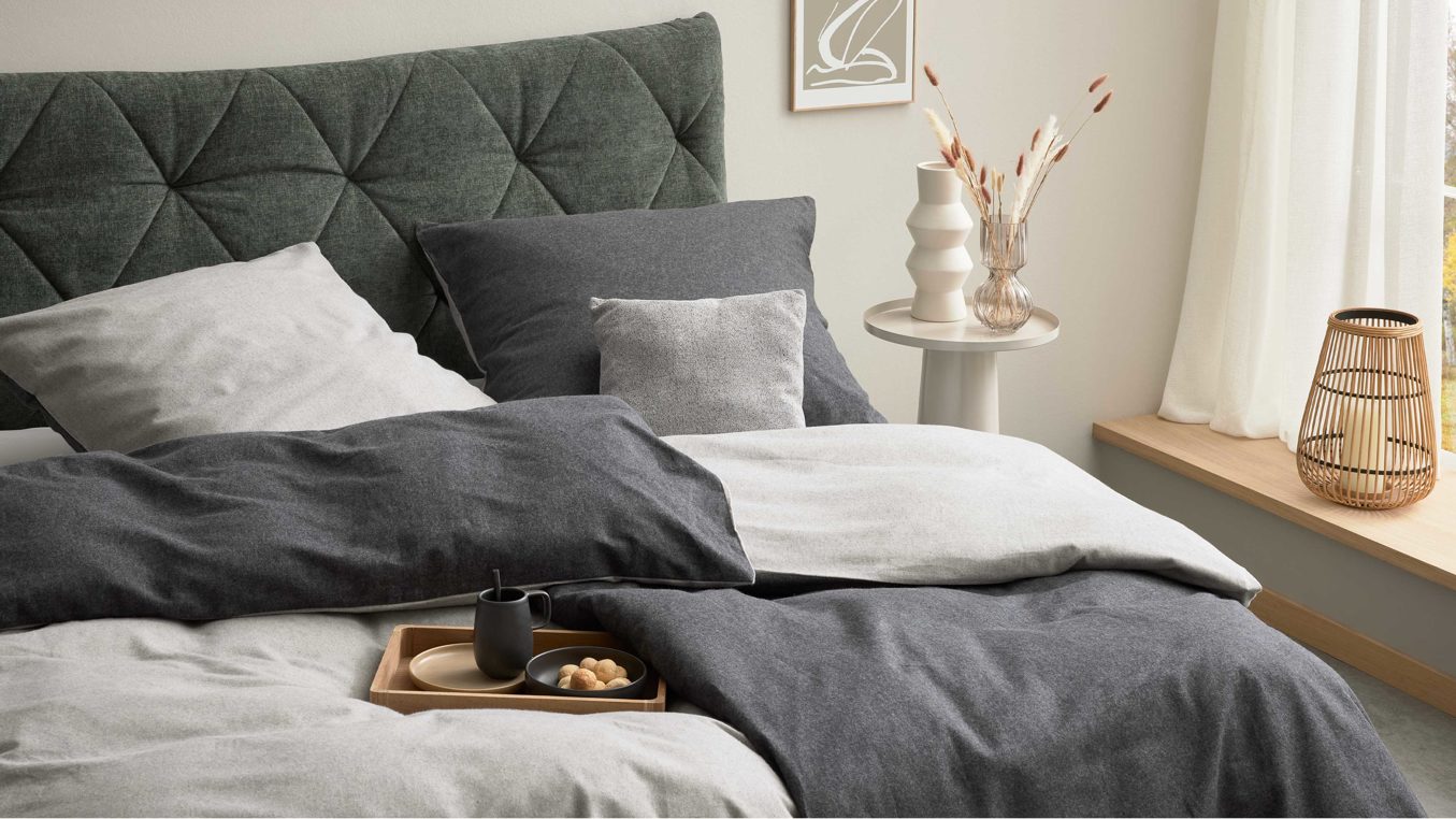 Bettwäsche-Set Interliving aus Stoff in Anthrazit Interliving Bettwäsche Serie 9118 - Biberbettwäsche mit zwei Kopfkissenbezügen Anthrazit & Hellgrau - ca. 60 x 80 cm und ca. 155 x 220 cm