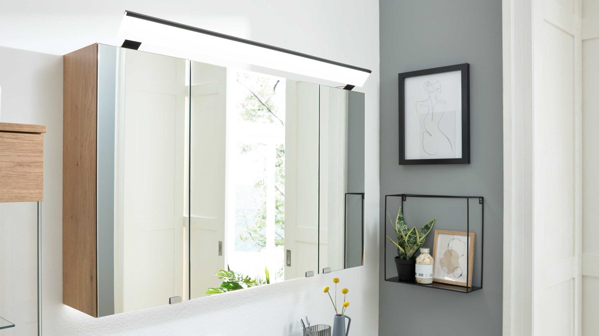 Spiegelschrank Interliving aus Spiegel in Holzfarben Interliving Bad Serie 7405 - Spiegelschrank mit Beleuchtung Eiche Sierra - drei Türen, Breite ca. 120 cm