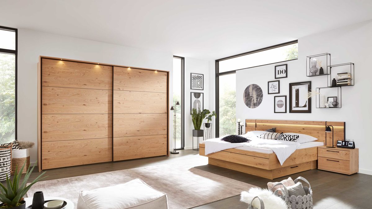 Komplettzimmer Interliving aus Holz in Holzfarben Interliving Schlafzimmer Serie 1024 – Komplettzimmer mit Extras Design 24, Balkeneiche - Schwebetüren, Breite ca. 271 cm