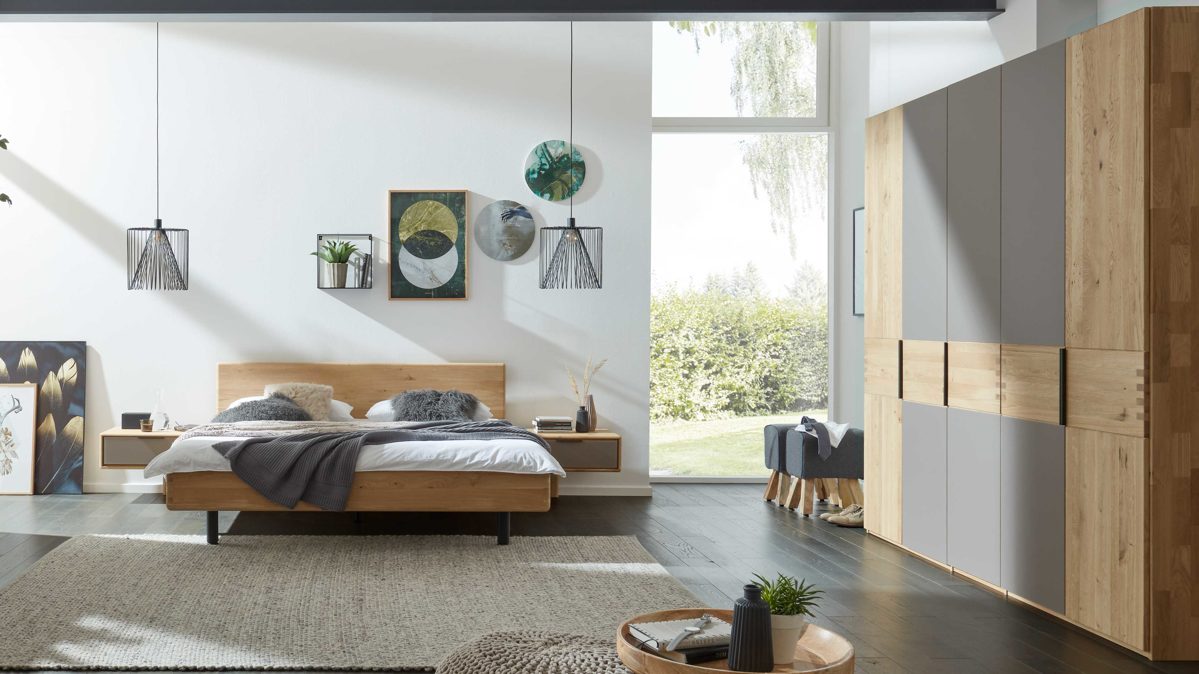 Komplettzimmer Interliving aus Holz in Holzfarben Interliving Schlafzimmer Serie 1015 – Komplettzimmer Wildeiche – vierteilig, fünftürig