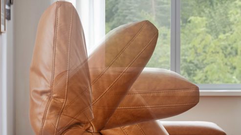 Dreisitzer SOFAkultur aus Leder in Orange SOFAkultur Programm SK 239 - 2,5-Sitzer mit Federkern cognacfarbenes Leder Vicenza & schwarze Metallfüße 192 - Länge ca. 186 cm