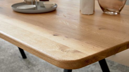 Tischgruppe Interliving aus Leder in Grün Interliving Esszimmer Serie 5115 - Essgruppe in warmen Tönen moosgrüner Webstoff Sneak 59, jadegrünes Leder LD7830, umbragraues Metall & astige Eiche