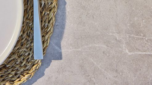 Gartenmöbel-Set Interliving aus Metall in Beige Interliving Gartenmöbel Serie 7011 - Essgruppe mit vier Stühlen beiger gesinterter Stein, Rope & Olefin, taupefarbenes Aluminium