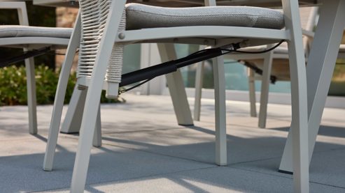 Gartenstuhl /-sessel Interliving aus Kunstfaser in Beige Interliving Gartenmöbel Serie 7011 - Positionsstuhl beiges Rope & TEXTILENE®, taupefarbenes  Aluminium