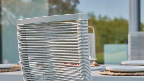 Gartenmöbel-Set Interliving aus Metall in Beige Interliving Gartenmöbel Serie 7011 - Essgruppe mit vier Stühlen beiger gesinterter Stein, Rope & Olefin, taupefarbenes Aluminium