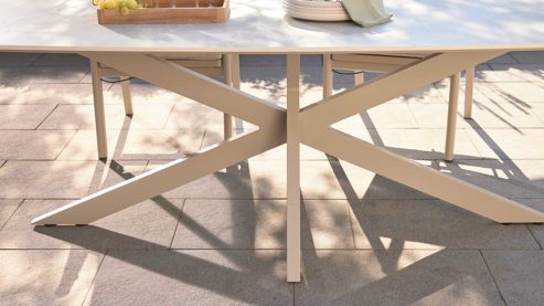 Tischgruppe Interliving aus Metall in Beige Interliving Gartenmöbel Serie 7014 - Essgruppe mit sechs Stühlen beiges TEXTILIENE®, Sinterstein & taupefarbenes Aluminium