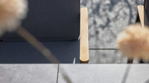 Gartenstuhl /-sessel Interliving aus Metall in Anthrazit Interliving Gartenmöbel Serie 7014 - Gartenstuhl mit Relaxfunktion anthrazitfarbenes TEXTILENE®, Aluminium & Teakholz