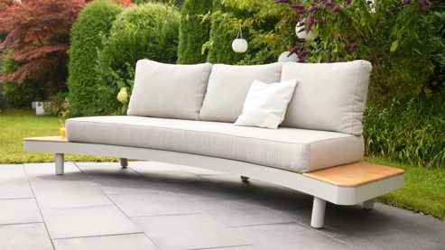 Gartenstuhl /-sessel Interliving aus Metall in Beige Interliving Gartenmöbel Serie 7015 - Loungesofa beiges Olefin, Teakholz & taupefarbenes  Aluminium