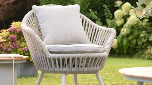 Gartenstuhl /-sessel Interliving aus Kunstfaser in Beige Interliving Gartenmöbel Serie 7015 - drehbarer Diningsessel beiger Olefinbezug & Rope, taupefarbenes Aluminium