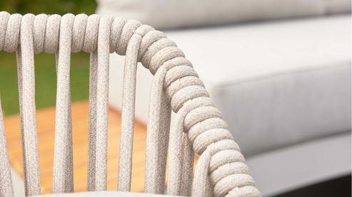 Gartenstuhl /-sessel Interliving aus Kunstfaser in Beige Interliving Gartenmöbel Serie 7015 - drehbarer Diningsessel beiger Olefinbezug & Rope, taupefarbenes Aluminium