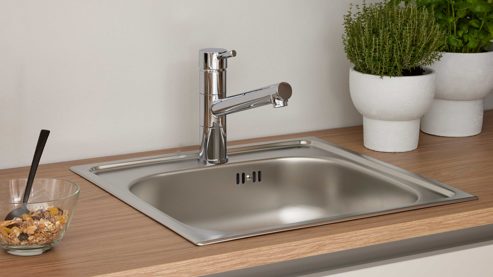 Einbauküche Interliving aus Holz in Holzfarben Interliving Küche Serie 3092 mit SIEMENS Einbaugeräten Sahara & Goldeiche - Stellfläche ca. 430 x 187 cm