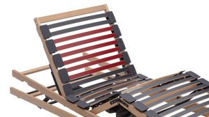 Lattenrost Interliving aus Holz in Holzfarben Interliving Lattenrost Serie 1952 mit Refluxfunktion und Funksteuerung dreifach motorisch mit Funk – Liegefläche ca. 90 x 200 cm