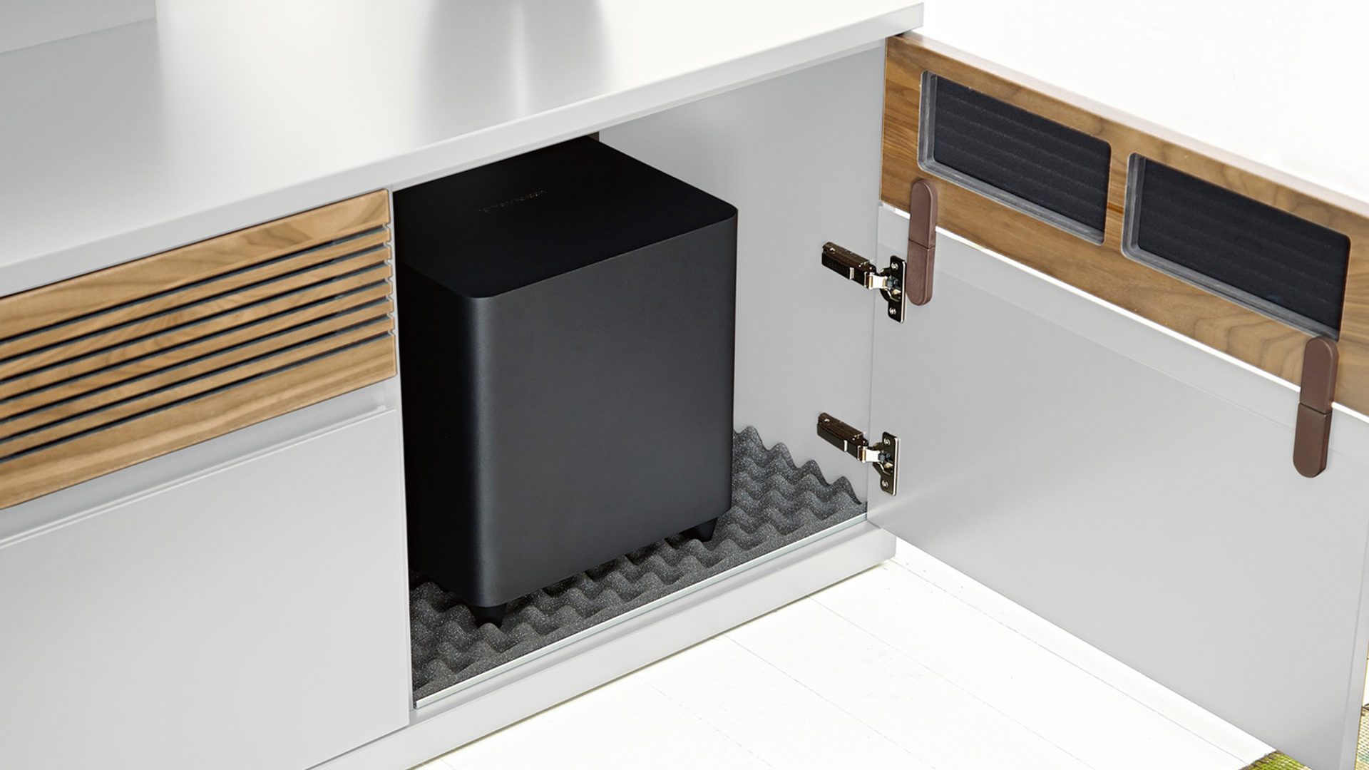 Wohnwand Rietberger möbelwerke | rmw aus Holz in Holzfarben Vision Wohnkombination mattweiße Lackoberflächen & Eiche – ca. 360 cm