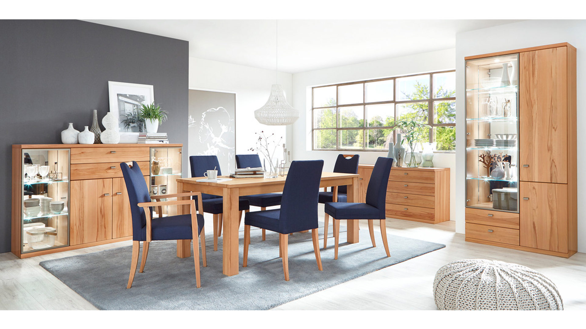 Vitrine Rietberger möbelwerke | rmw aus Holz in Holzfarben Viva Vitrinenschrank Kernbuche – drei Türen, zwei Schubladen