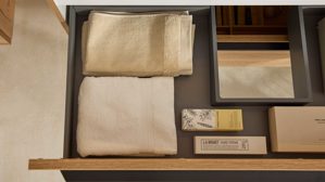 Badmöbel-Set Interliving aus Holz in Holzfarben Interliving Bad Serie 3715 - Badmöbel-Set mit Keramikbecken Eiche Sierra & Weiß