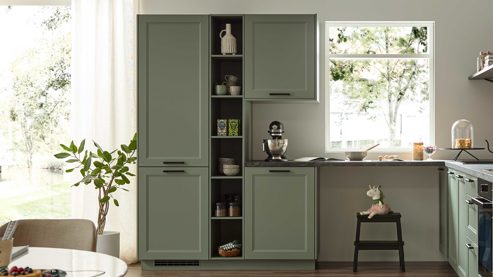 Einbauküche culineo® aus Holz in Grün Culineo® Einbauküche C684 mit Einbaugeräten Schilf, Eiche Sierra & Schwarz - zweizeilig