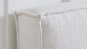 Boxspringbett Interliving aus Stoff in Weiß Interliving Boxspring Bett Serie 1421 elfenbeinfarbener Bezug Alfor 101 - Liegefläche ca. 180 x 200 cm