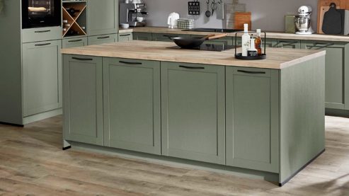 Einbauküche Nobilia® aus Holz in Grün nobilia® Einbauküche Frame mit JUNKER Geräten und  Ansetztisch olivgrüne Holzstruktur & Endgrain Oak - zweiteilig
