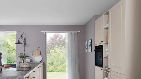 Einbauküche Nobilia® aus Holz in Beige nobilia® Einbauküche Sylt mit Geräten Sand & Marmor Mystic grey - zweiteilig