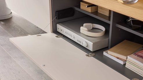 Lowboard Interliving aus Holz in Holzfarben Interliving Wohnzimmer Serie 2035 - Lowboard beiger Mattlack & Eiche - eine Klapptür, eine Schublade, Länge ca. 200 cm