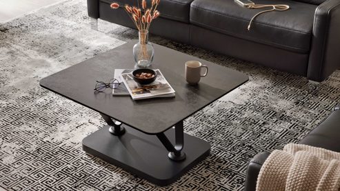 Couchtisch Interliving aus Keramik in Dunkelgrau Interliving Couchtisch Serie 6232 titanfarbene Keramik & schwarzer Stahl - 80-137 x 80 cm