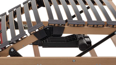 Lattenrost Interliving aus Holz in Holzfarben Interliving Lattenrost Serie 1952 - Smartrahmen mit Funk-Fernbedienung zweifach motorisch mit Funk-Fernbedienung – Liegefläche ca. 80 x 200 cm