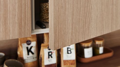 Einbauküche Nolte® küchen aus Holz in Grau nolte® Einbauküche Lux mit privileg-Einbaugeräten Quarzgrau & Natureiche – Stellfläche ca. 312 x 217 cm