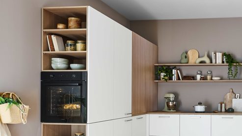 Einbauküche Nolte® küchen aus Holz in Weiß nolte® Einbauküche Manhattan mit Einbaugeräten Weiß & Natureiche – Stellfläche ca. 250 x 370 cm