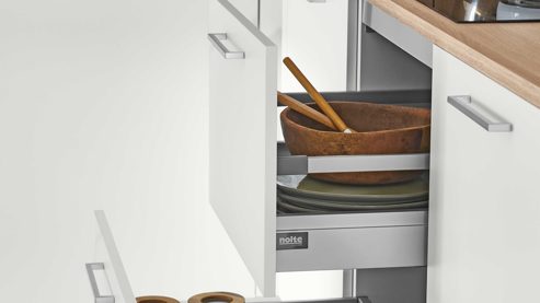 Einbauküche Nolte® küchen aus Holz in Weiß nolte® Einbauküche Manhattan mit Einbaugeräten Weiß & Natureiche – Stellfläche ca. 250 x 370 cm