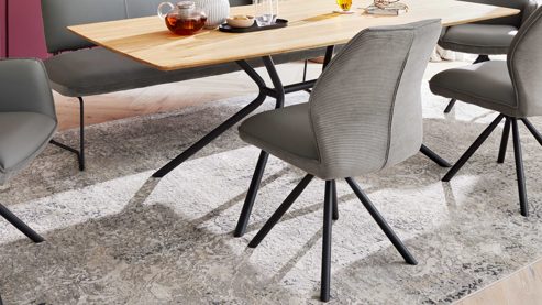 Vierfußstuhl Interliving aus Stoff in Grau Interliving Esszimmer Serie 5116 – Polsterstuhl graue Cord-Lederkombination Fo-Sh & schwarzes Gestell F37