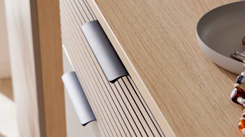 Kombikommode Interliving aus Holz in Grau Interliving Garderobe Serie 6015 - Kombikommode Steingrau & Eiche - eine Schublade, zwei Türen, Breite ca. 110 cm